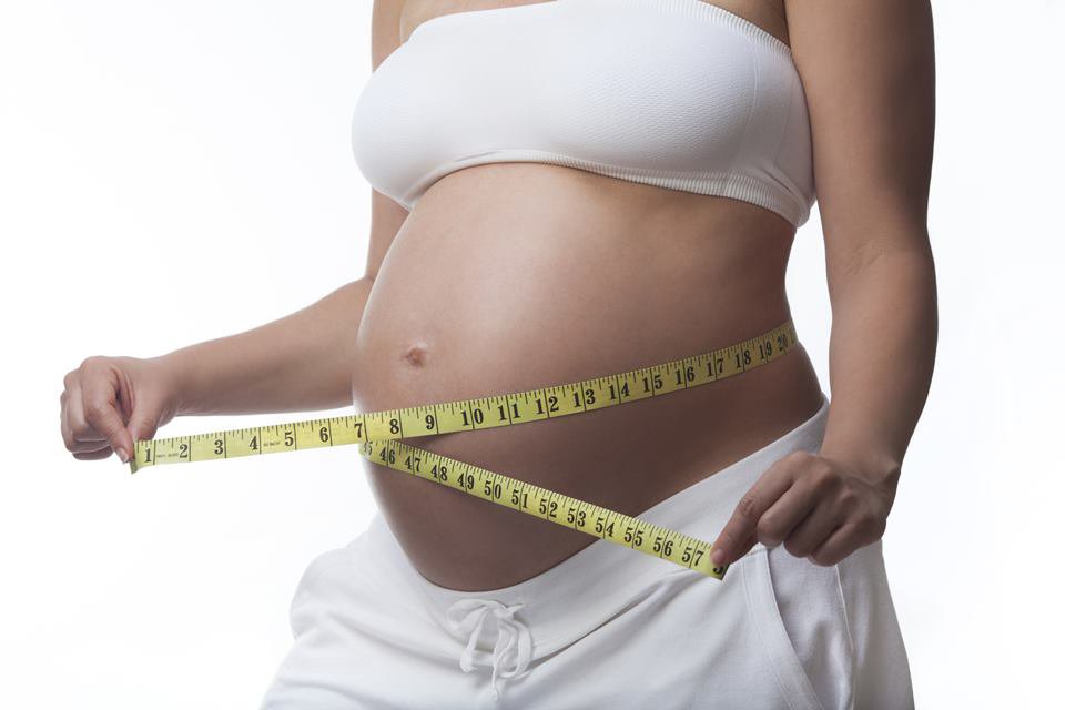 Como distinguir barriga de grávida